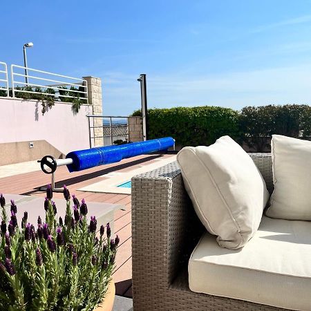 Blue Apartment With Shared Pool Split Exterior photo