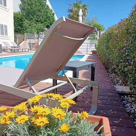 Blue Apartment With Shared Pool Split Exterior photo